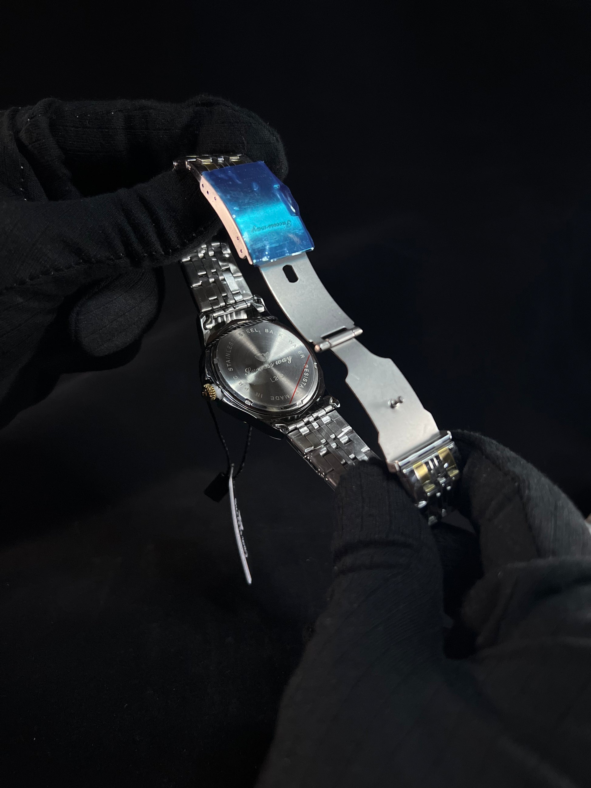 Success Way Luxury Men’s Watch – Stylish Chronograph Timepiece