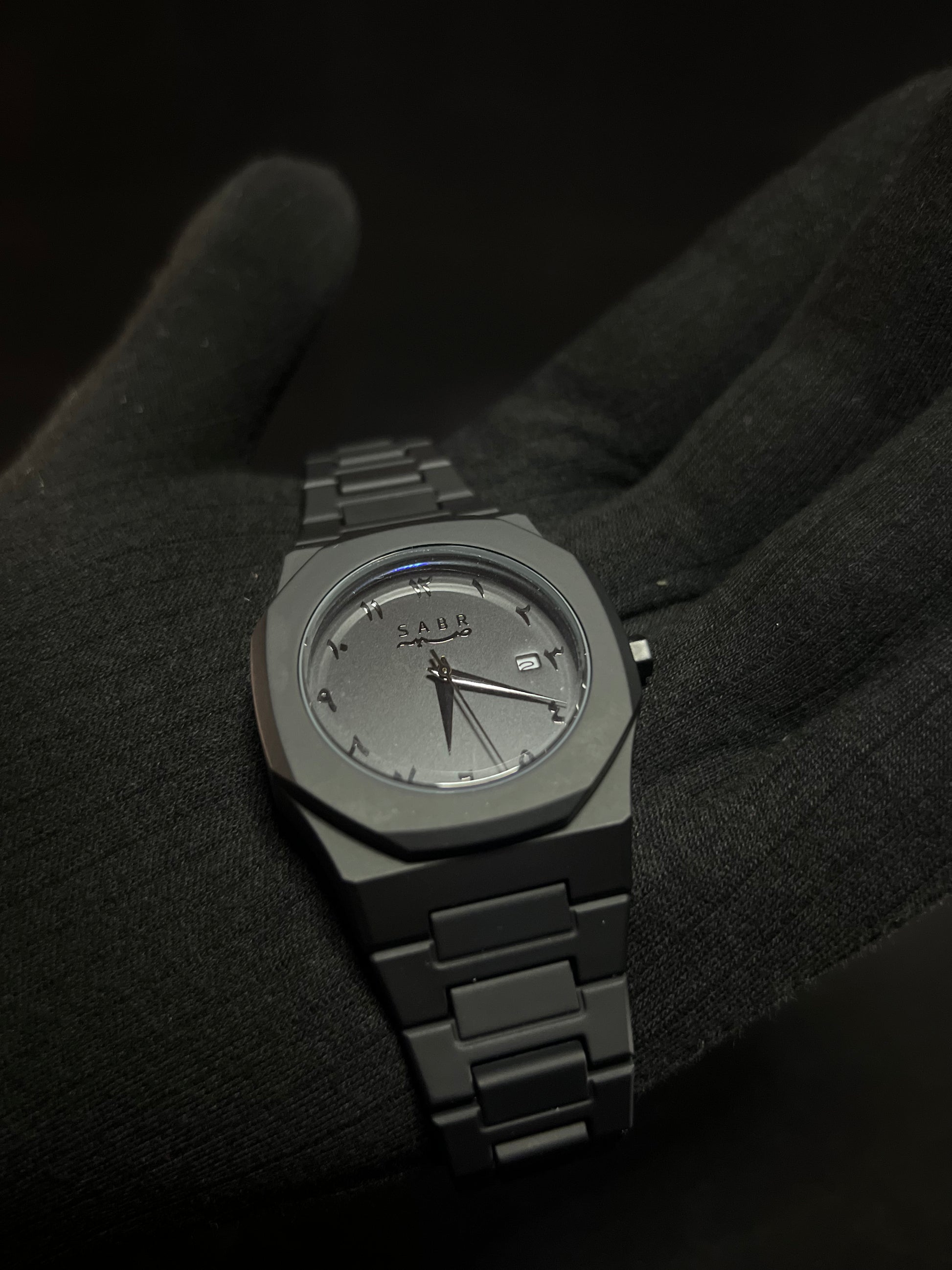 Black Aura Luxury Men’s Watch – Ultra‑Light Viral Timepiece