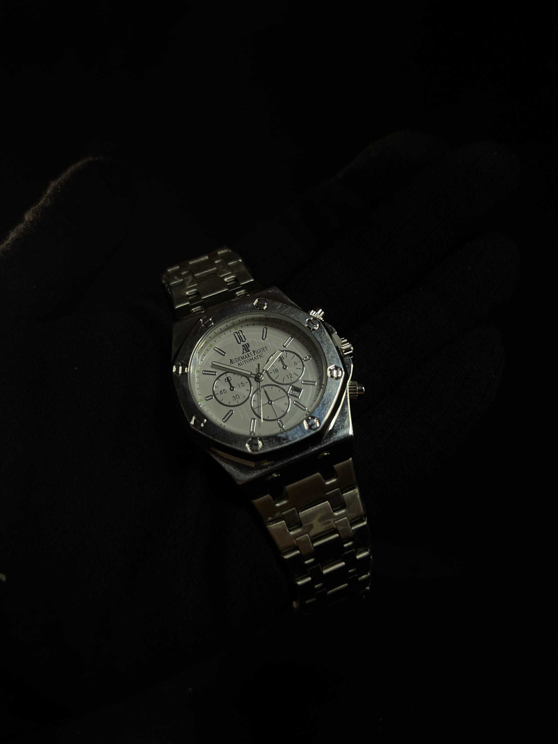 Audemars Piguet Royal Edge Chronograph – Bold Design, Unmatched Presence