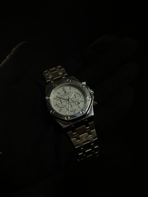 Audemars Piguet Royal Edge Chronograph – Bold Design, Unmatched Presence